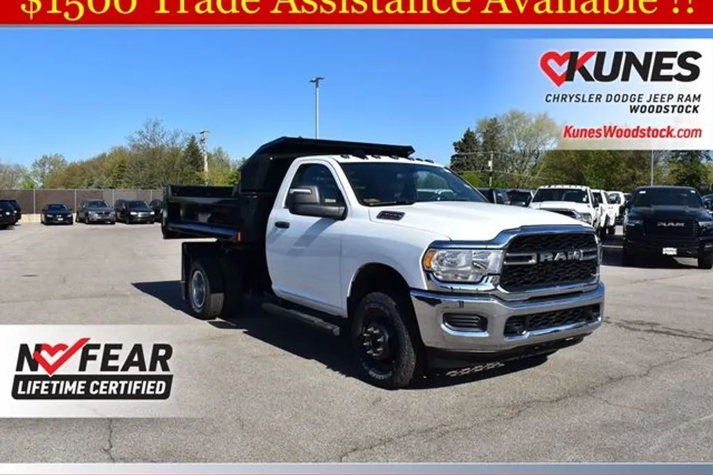 2024 Ram 3500 Tradesman photo 1
