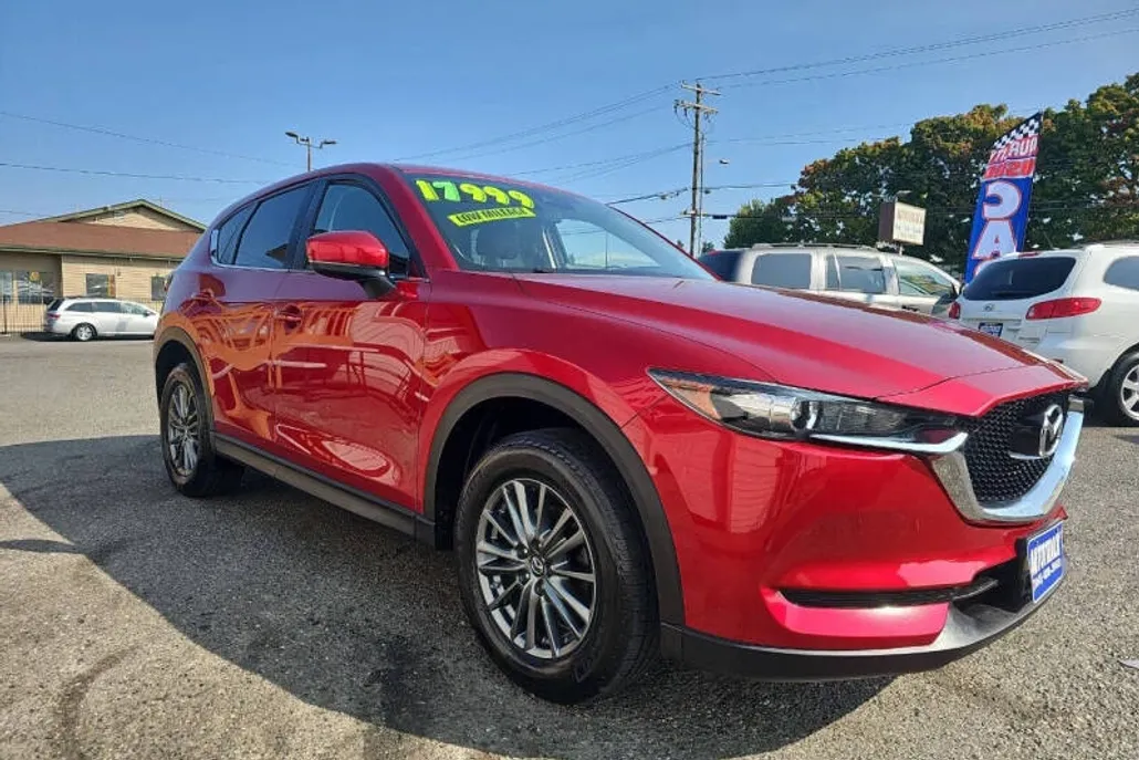 2017 Mazda CX-5 Touring photo 1