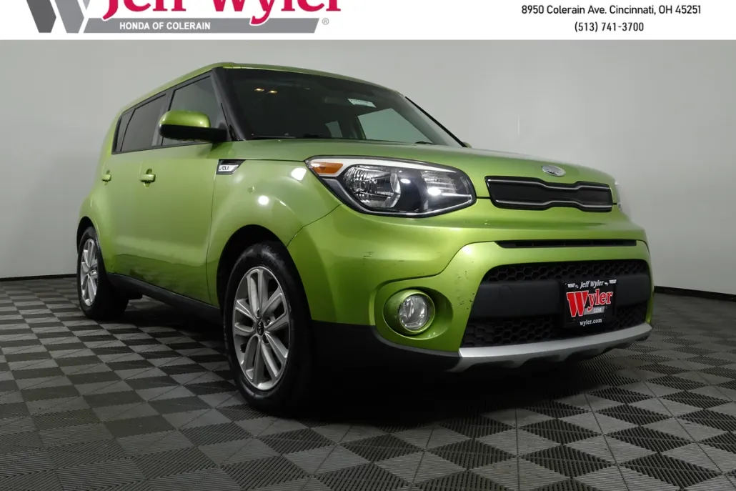 2017 Kia Soul Plus photo 1