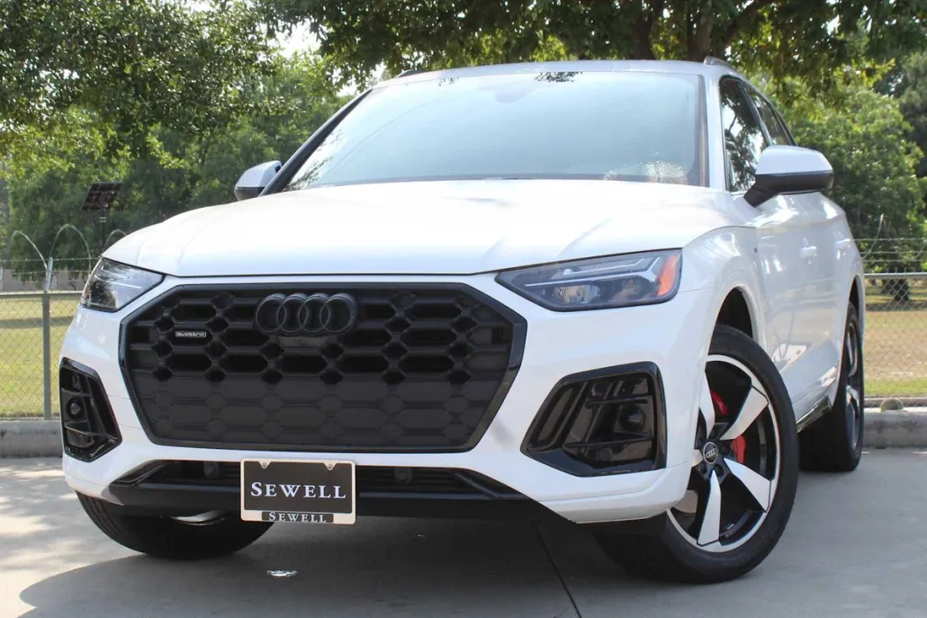 2024 Audi Q5 S line Premium Plus photo 1