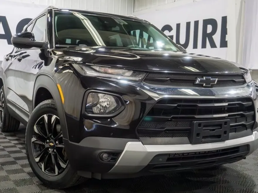 2022 Chevrolet Trailblazer LT photo 1