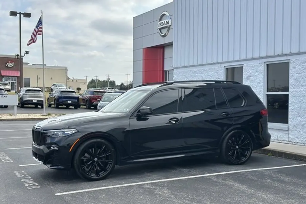 2022 Bmw X7 M50i photo 1