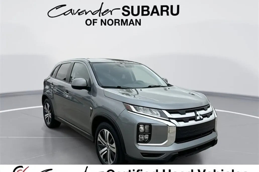 2024 Mitsubishi Outlander Sport SE photo 1