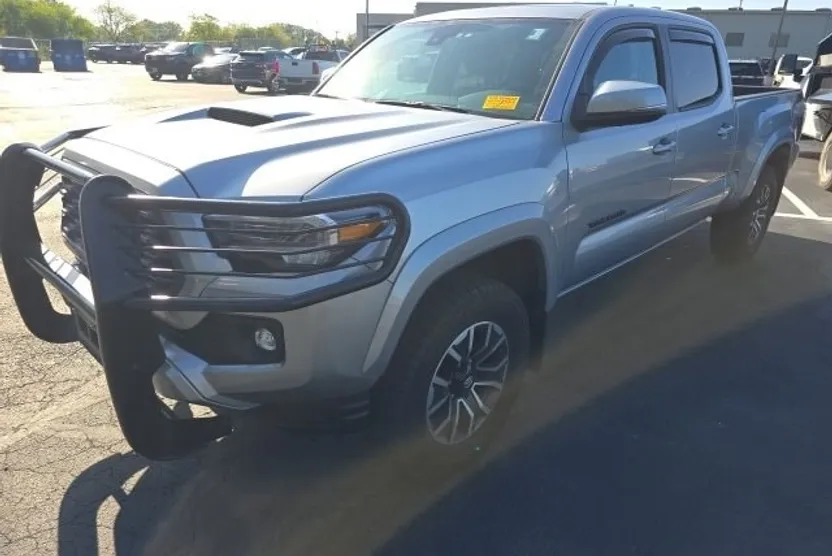 2023 Toyota Tacoma TRD Sport photo 1