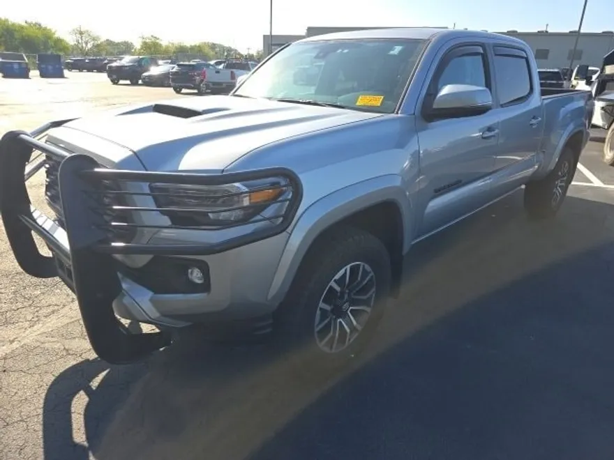 2023 Toyota Tacoma TRD Sport photo 1
