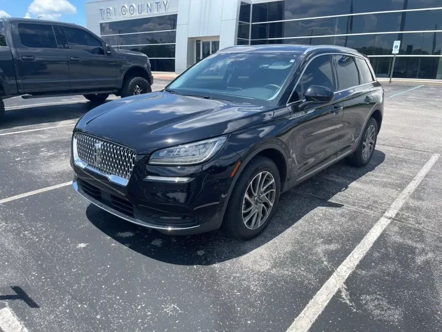 2022 Lincoln Corsair Standard photo 1