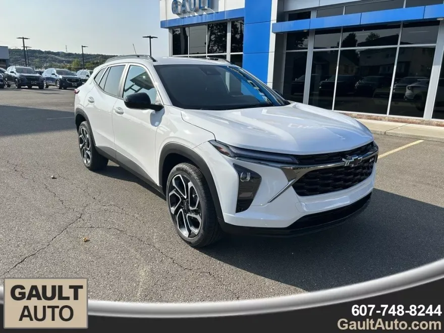 2025 Chevrolet Trax photo 1