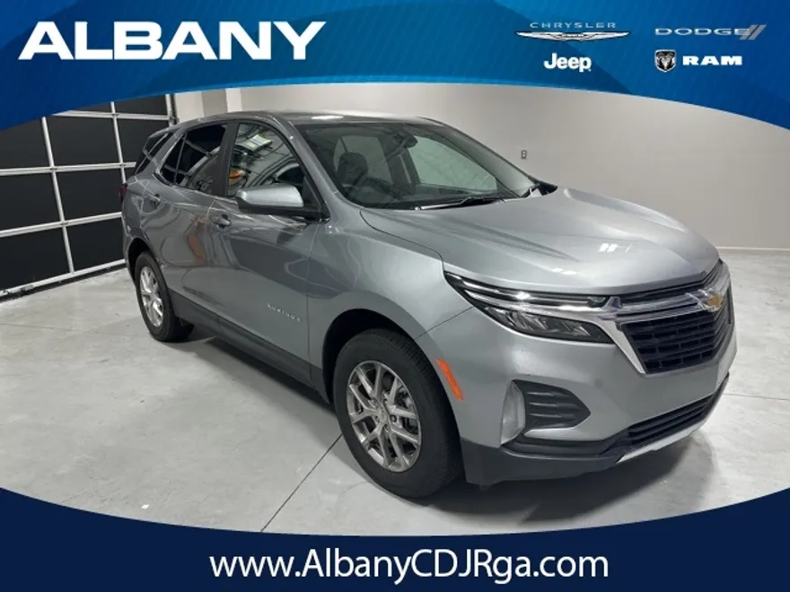 2024 Chevrolet Equinox LT photo 1