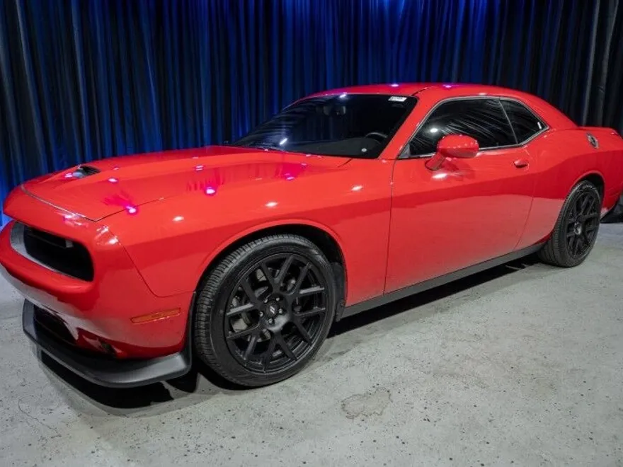 2021 Chevrolet Camaro 1LT photo 1
