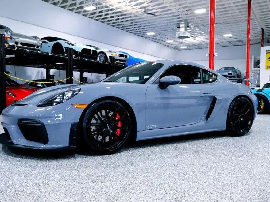 2023 Porsche Cayman GT4 photo 1