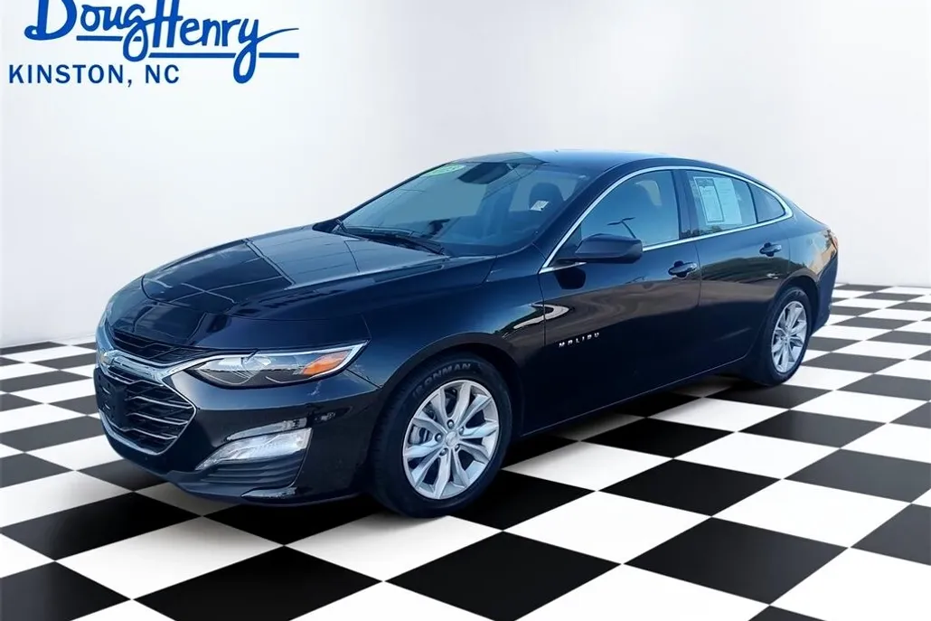 2023 Chevrolet Malibu 1LT photo 1
