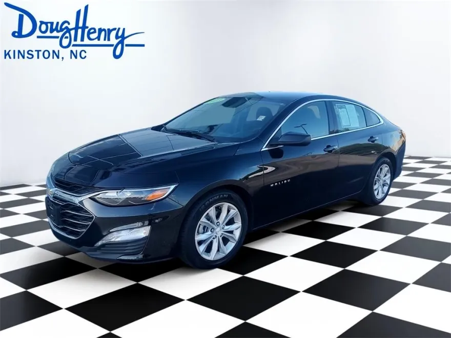 2023 Chevrolet Malibu 1LT photo 1