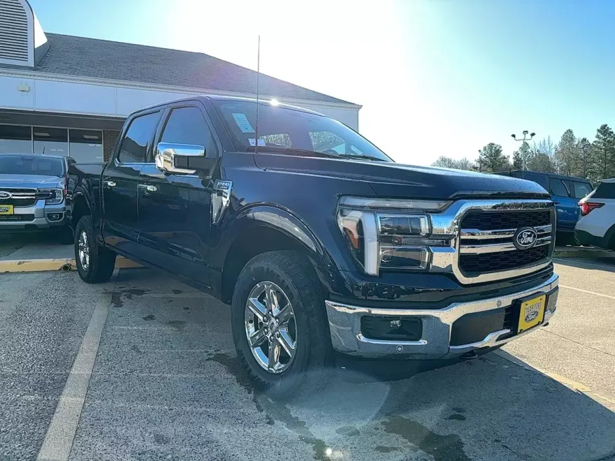 2025 Ford F-150 Lariat photo 1