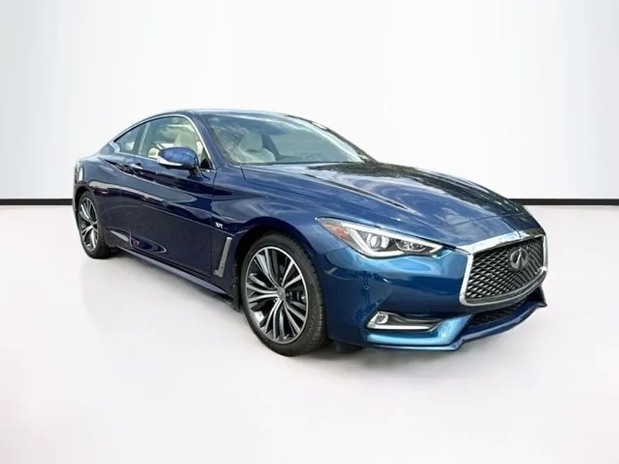 2018 Infiniti Q60 3.0t Luxe photo 1