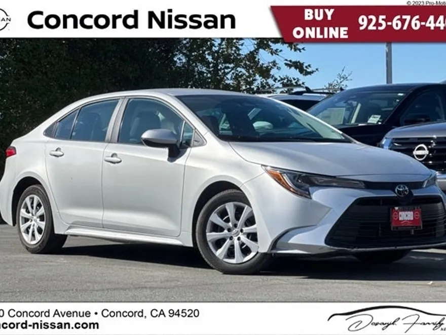 2024 Toyota Corolla LE photo 1