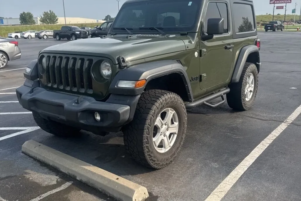 2021 Jeep Wrangler Sport S photo 1