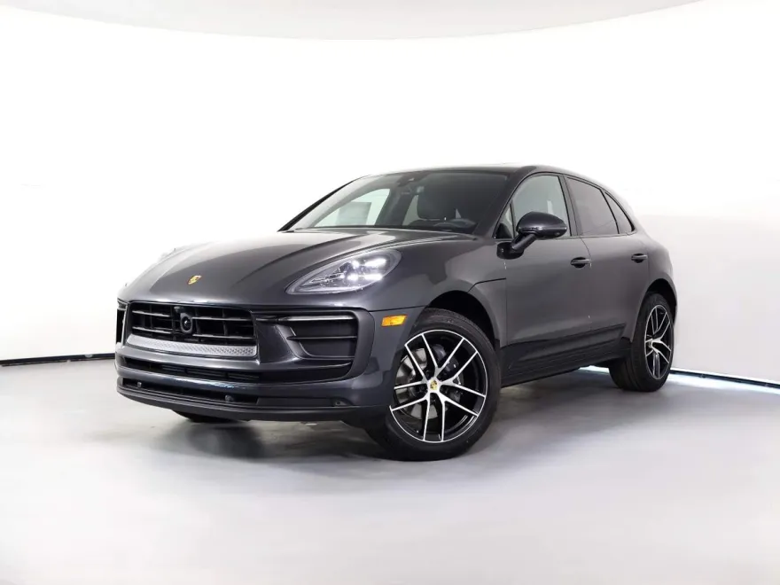 2025 Porsche Macan photo 1
