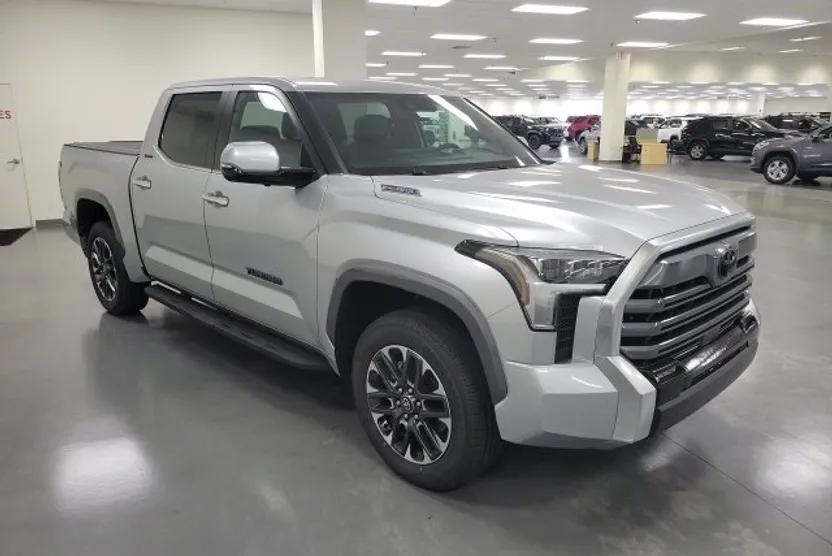 2026 Toyota Tundra Limited CrewMax photo 1