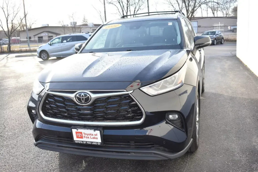 2022 Toyota Highlander Limited photo 1