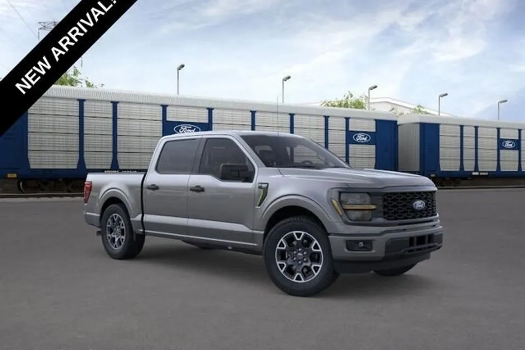 2025 Ford F-150 STX photo 1