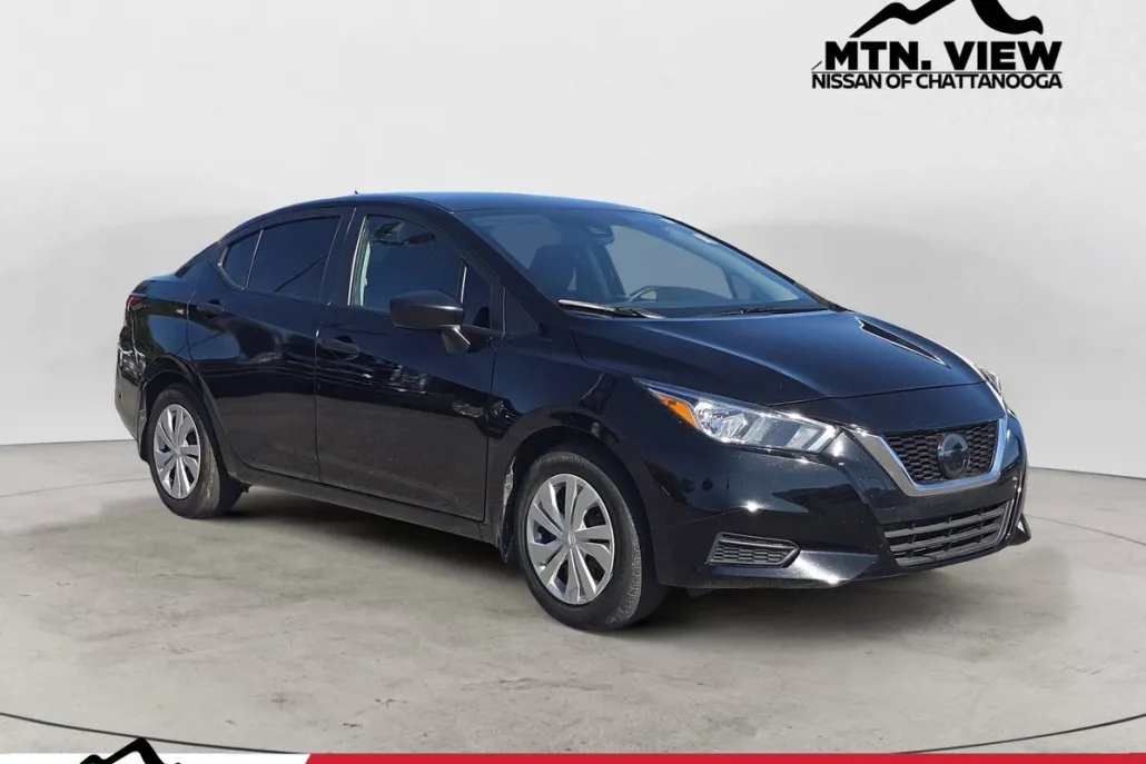 2021 Nissan Versa S photo 1