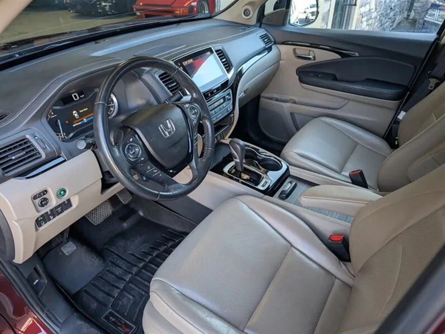 2019 Honda Ridgeline RTL-E photo 1