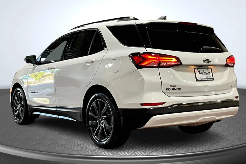 2022 Chevrolet Equinox RS photo 1