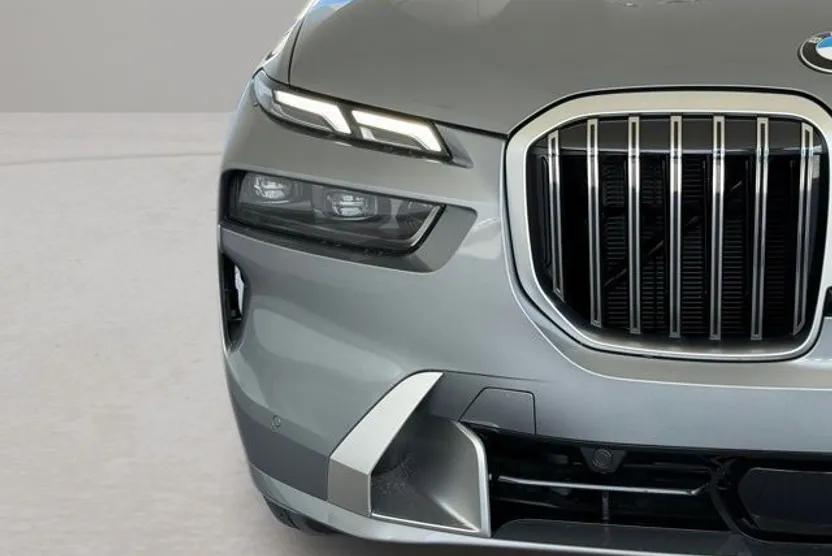 2025 Bmw X7 xDrive40i photo 1
