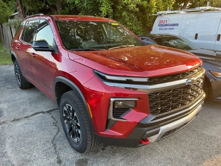 2024 Chevrolet Traverse Z71 photo 1
