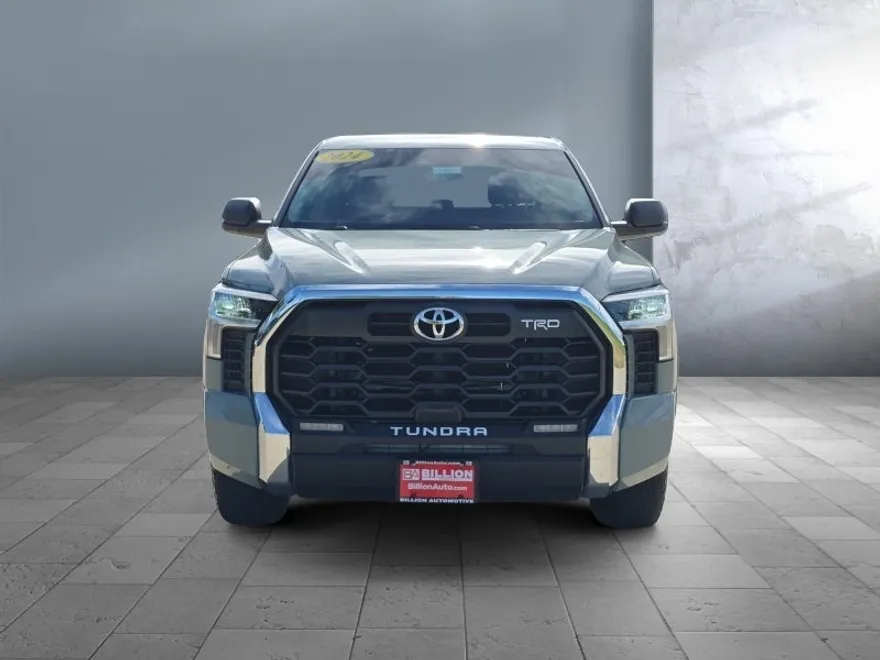 2024 Toyota Tundra SR5 photo 1