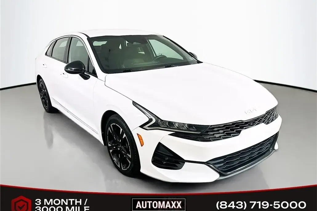 2022 Kia K5 GT-Line photo 1