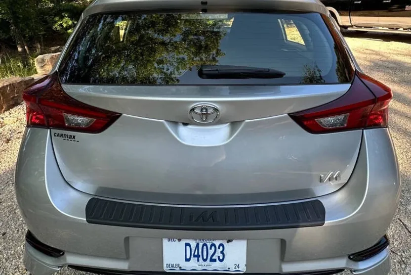 2018 Toyota Corolla iM photo 1