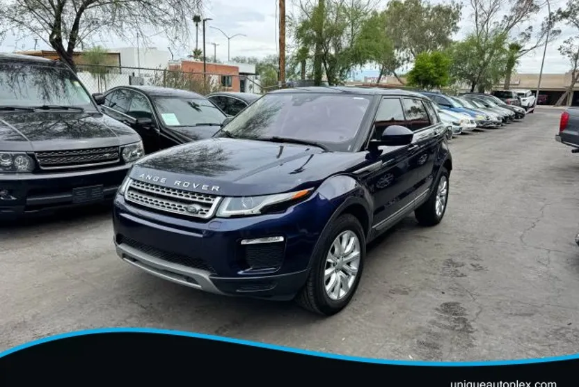 2019 Land Rover Range Rover Evoque SE photo 1