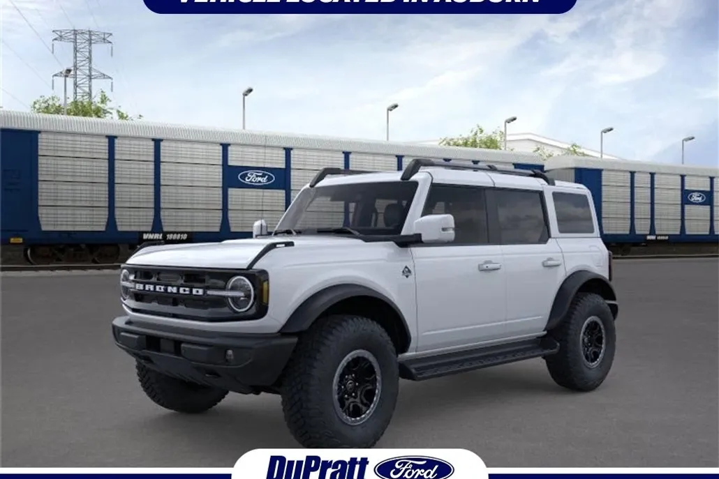 2025 Ford Bronco Outer Banks photo 1