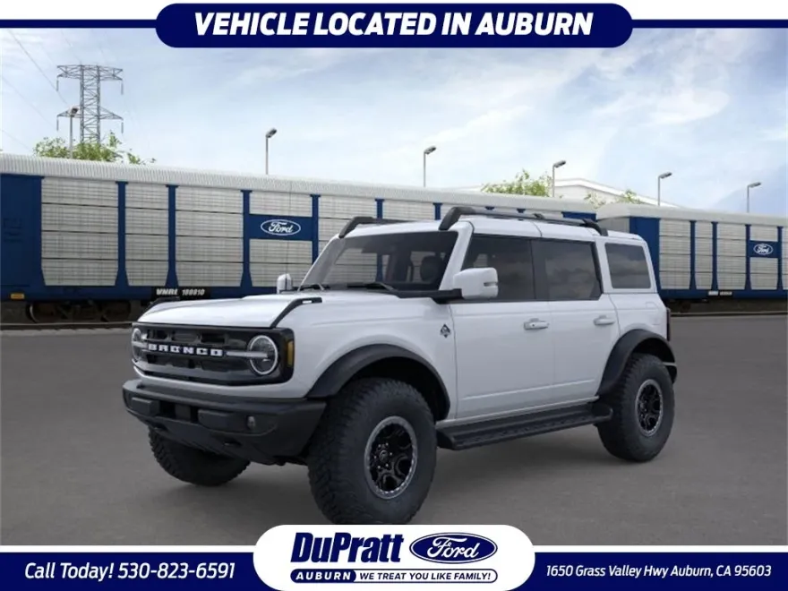 2025 Ford Bronco Outer Banks photo 1