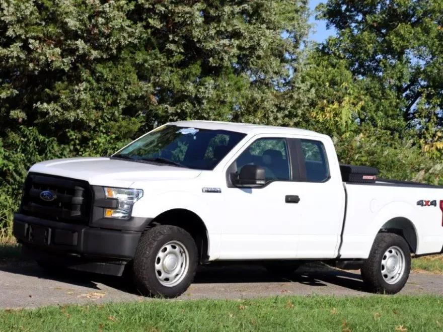 2017 Ford F-150 XL photo 1