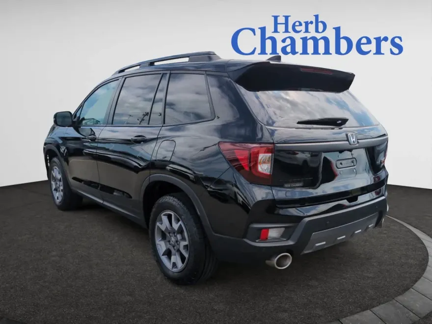 2023 Honda Passport TrailSport photo 1