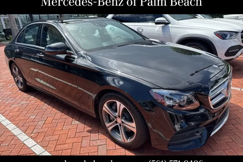2017 Mercedes Benz E 300 photo 1
