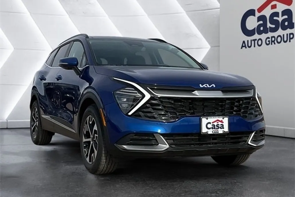 2025 Kia Sportage EX photo 1