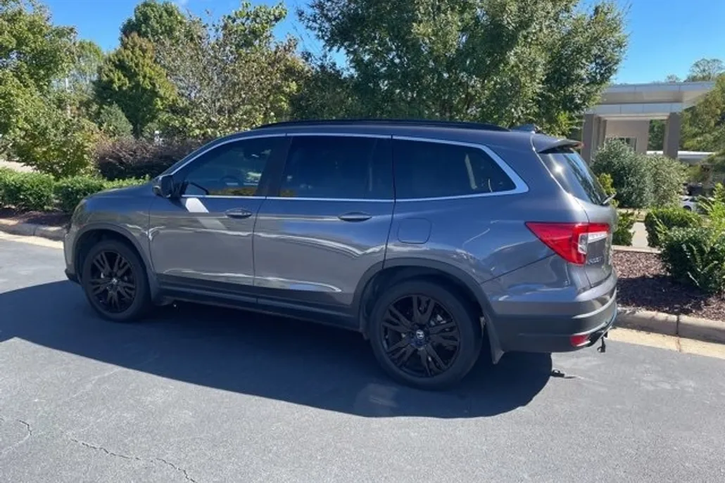 2021 Honda Pilot Special Edition photo 1