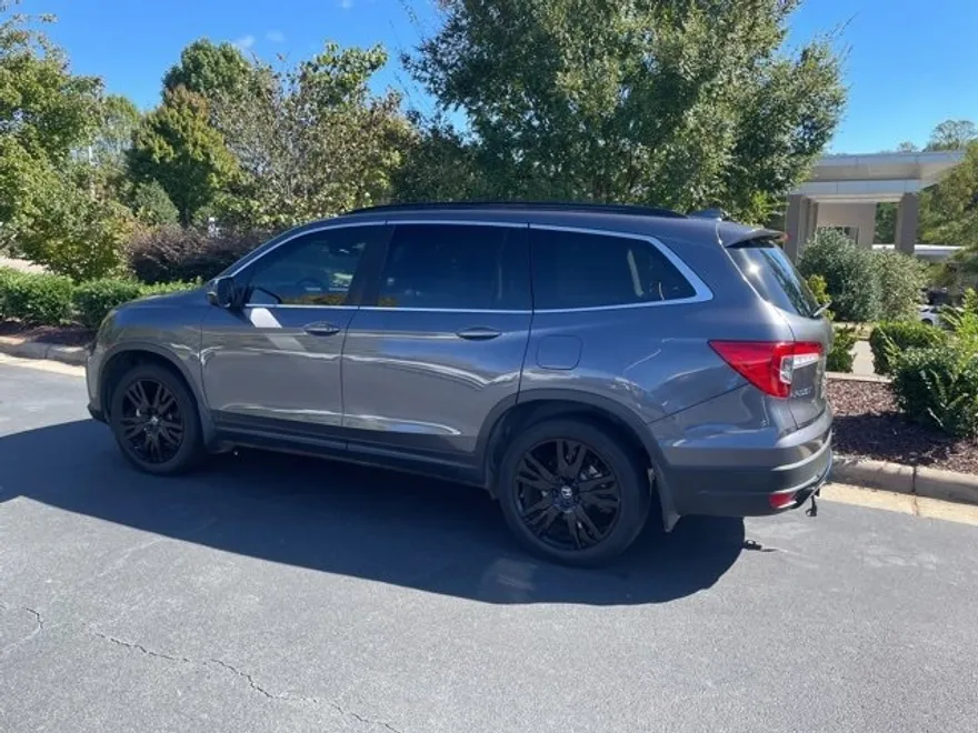 2021 Honda Pilot Special Edition photo 1