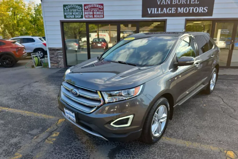 2016 Ford Edge SEL photo 1