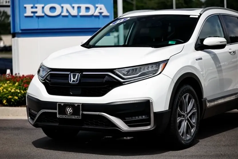 2022 Honda CR-V Hybrid Touring photo 1