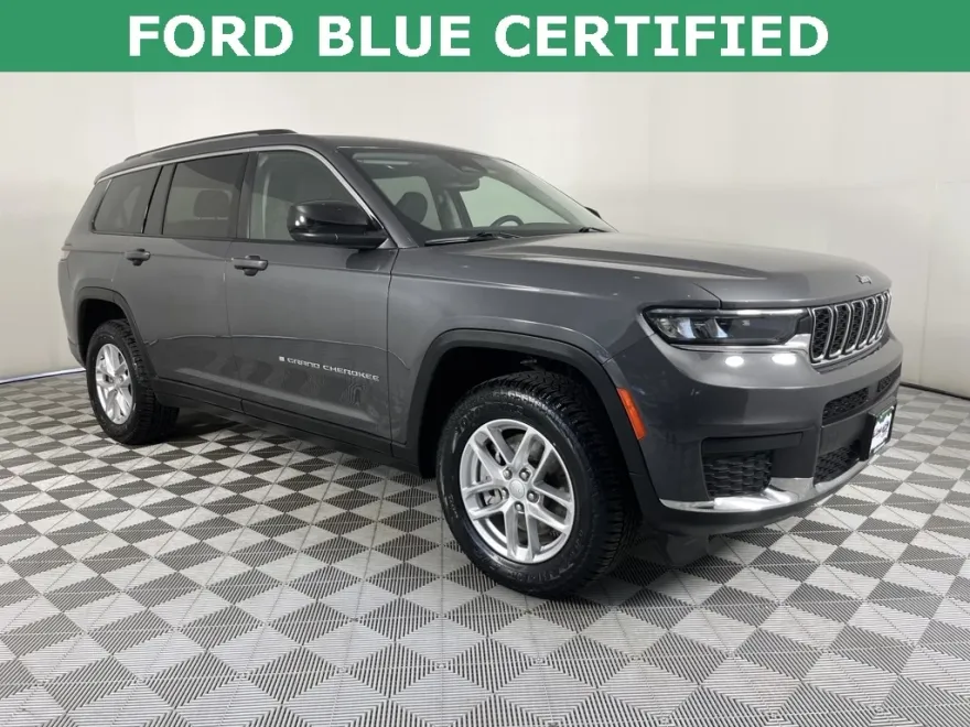 2023 Jeep Grand Cherokee Laredo photo 1
