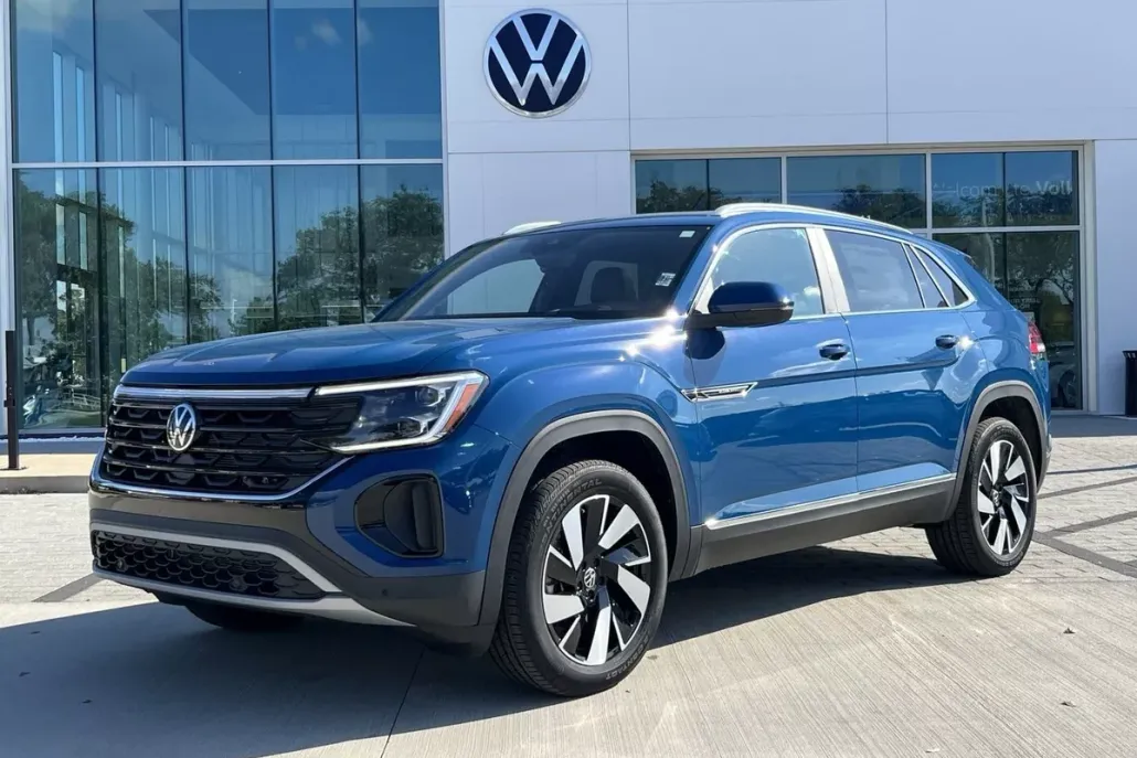 2025 Volkswagen Atlas Cross Sport SEL photo 1