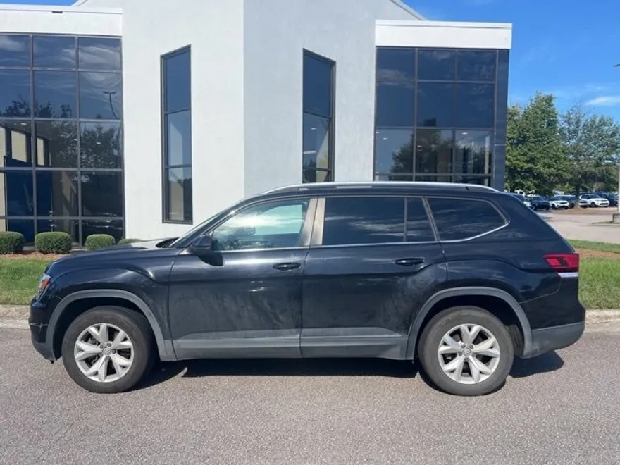2019 Volkswagen Atlas V6 SE Technology photo 1