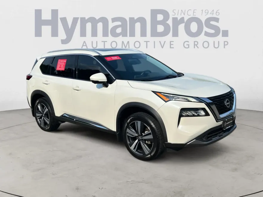 2022 Nissan Rogue SL photo 1