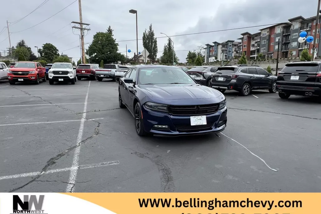 2015 Dodge Charger SXT photo 1