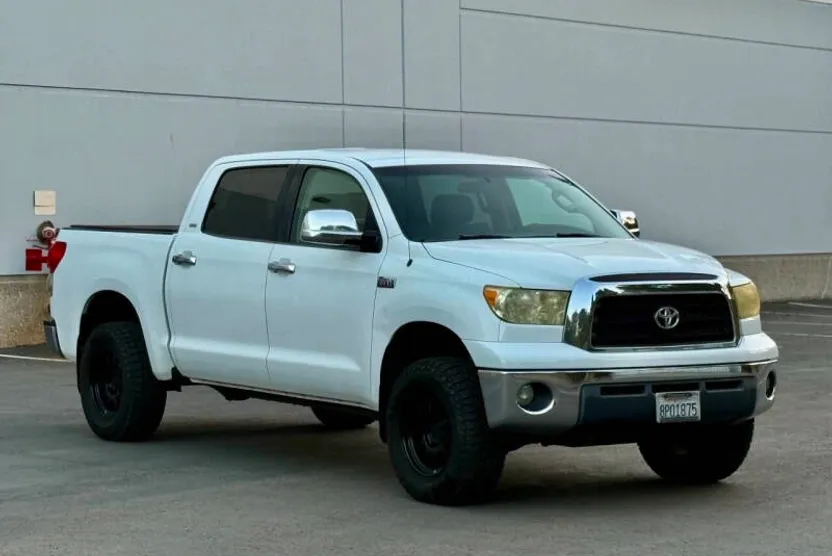 2008 Toyota Tundra SR5 photo 1