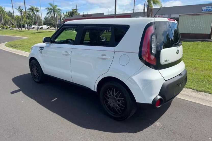 2015 Kia Soul photo 1